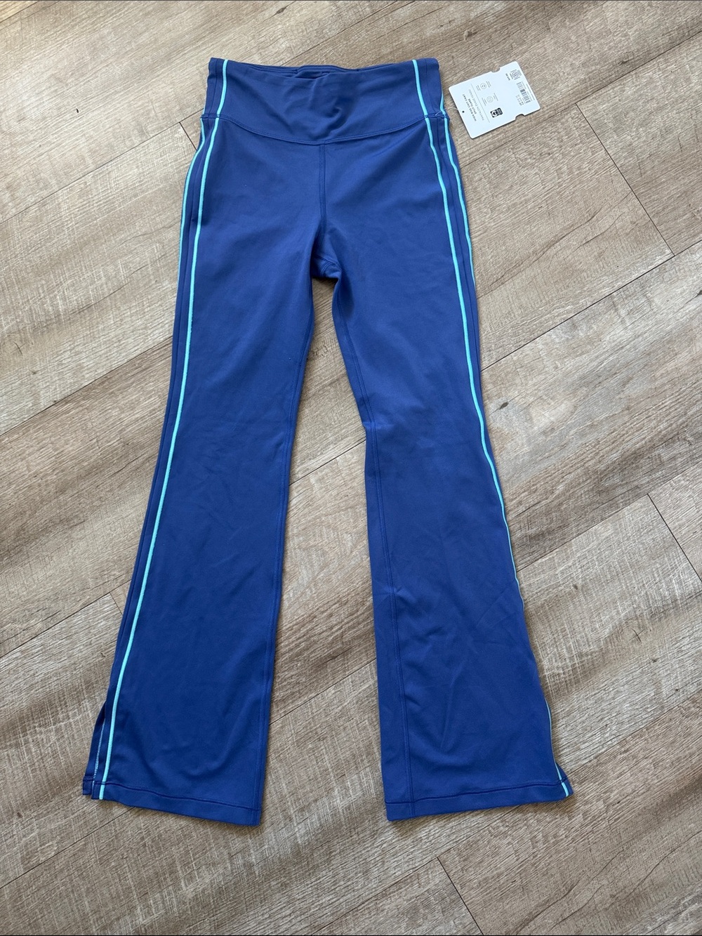 Athleta Girls High Rise Chit Chat Split Flare NWT Size Large